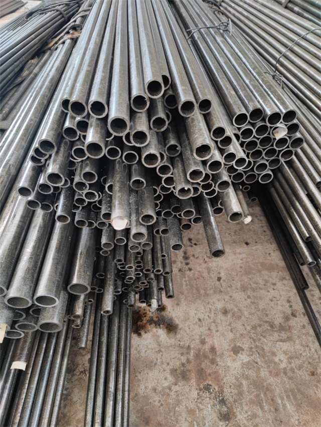 琼海精密光亮无缝钢管厂